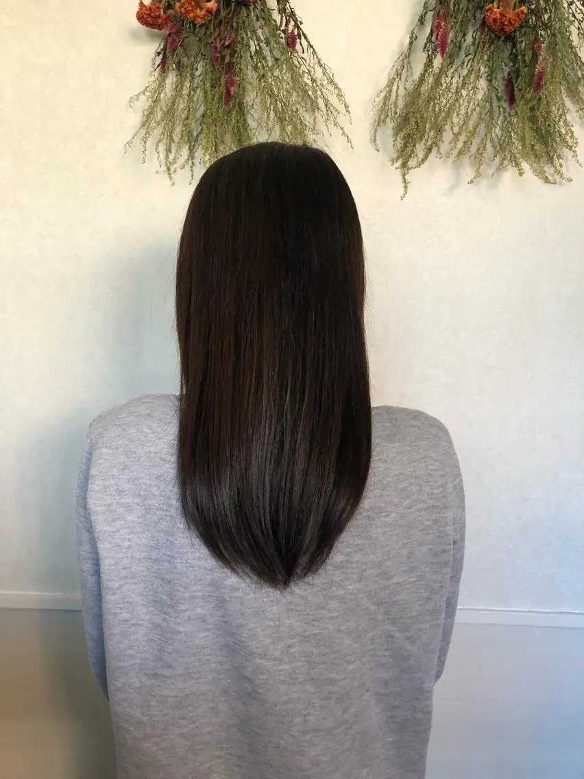 ロング カラー ヘアカラー 半田 知穂のヘアスタイル