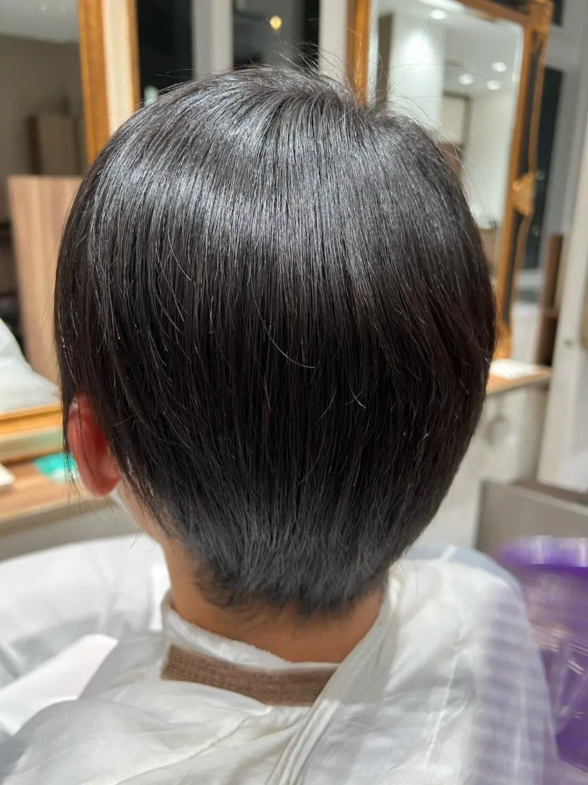 ショート カット ✨白髪解決✨ HIKARIのヘアスタイル