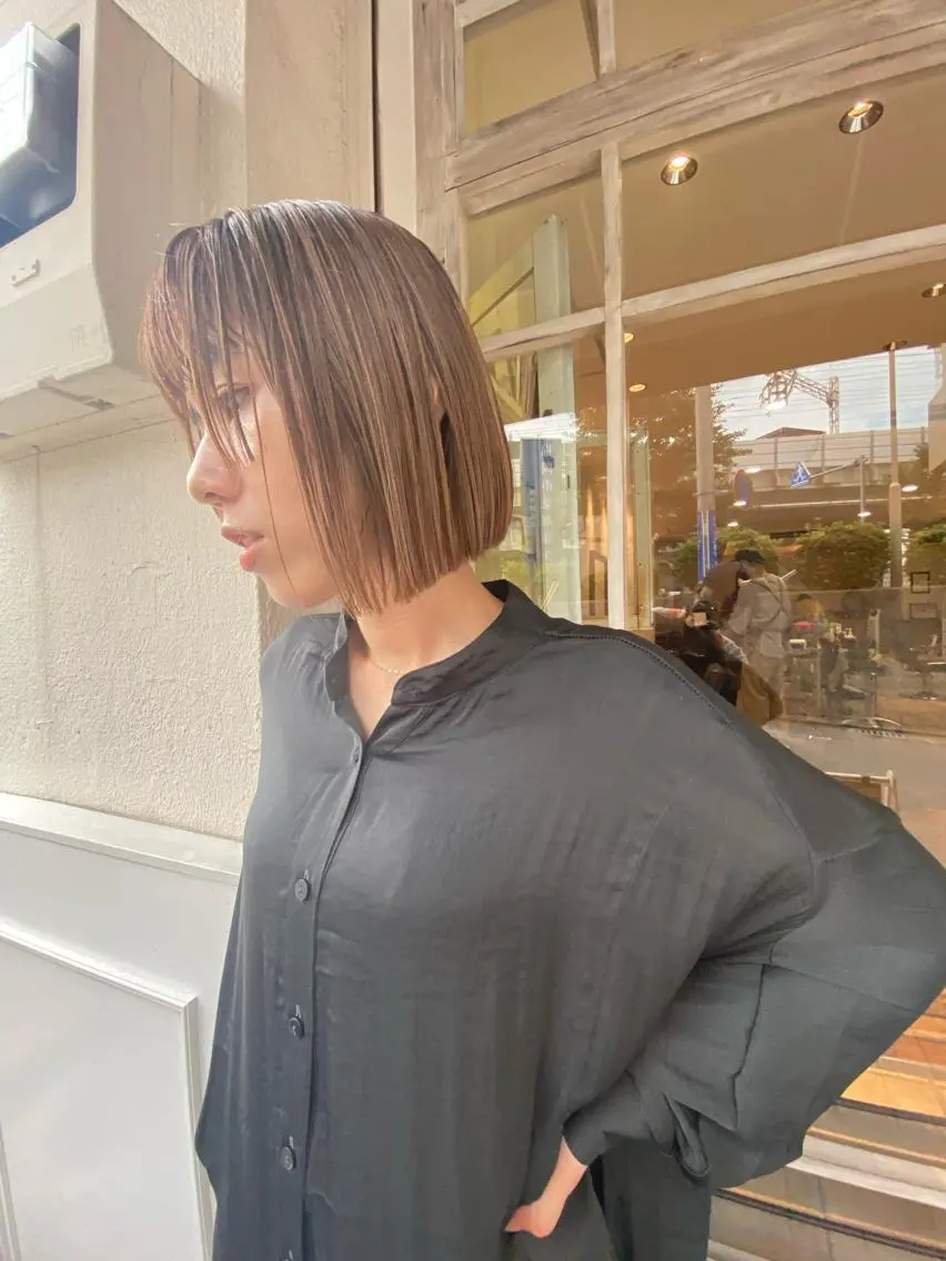 ショート ボブ ハイライト カット ヘアカラー Musiiik hairのヘアスタイル