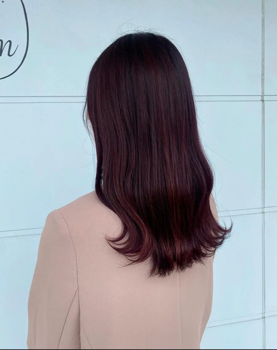 セミロング ピンクブラウン 丸山 純奈のヘアスタイル