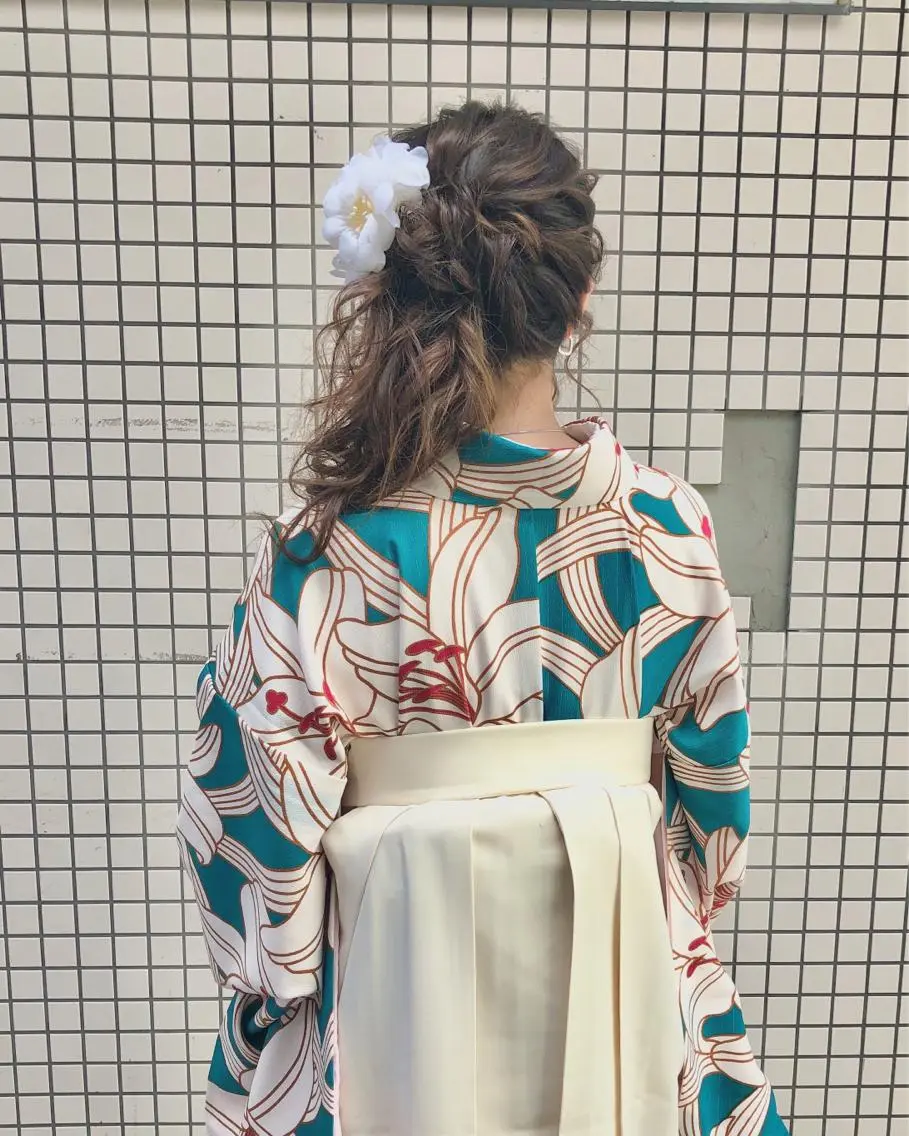 ロング カラー ヘアアレンジ あんざき みわのヘアスタイル