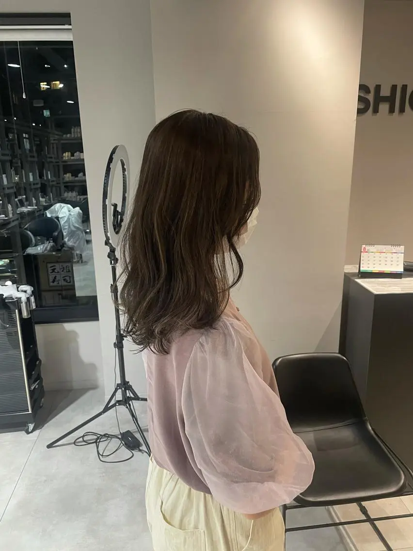ミディアム カラー ハイライトカラー ハイライト ブリーチ👩🦳/ ✂︎MANAMIのヘアスタイル