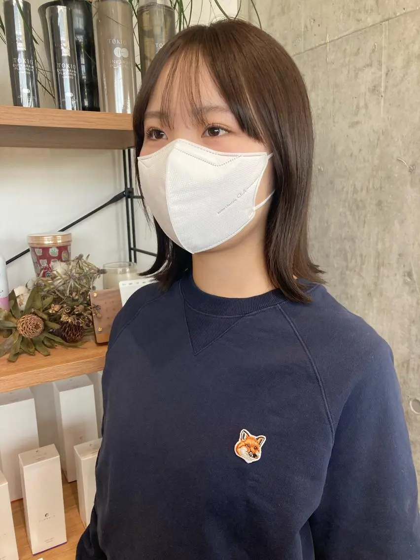 ミディアム ✨色持ちの良い艶 カラー✨蟹江真世のヘアスタイル