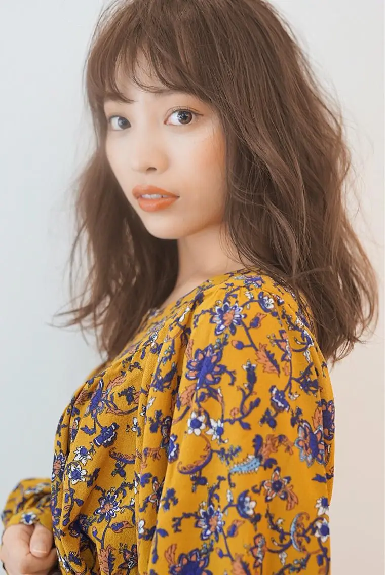 ミディアム カラー ✨艶ブリーチカラー ✨四ノ宮裕己のヘアスタイル