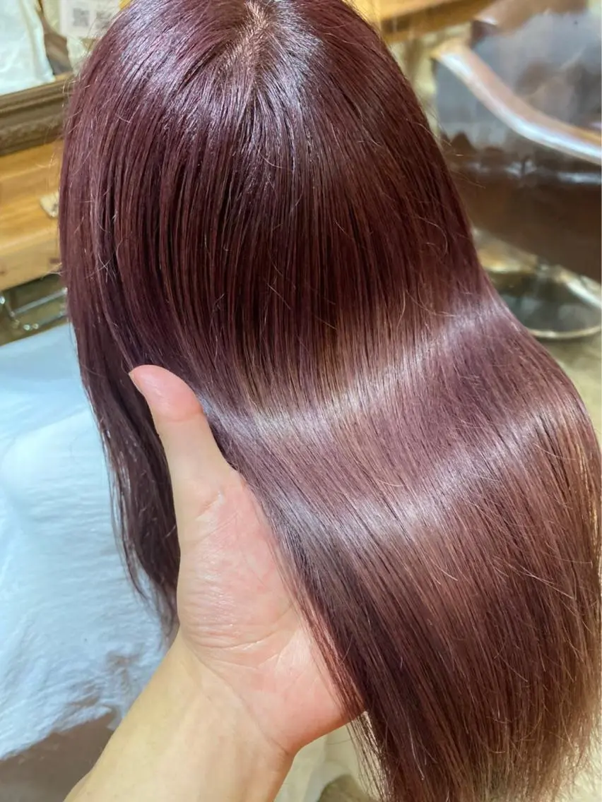 ロング カラー ブリーチ ピンクカラー ピンクパープル パープルカラー 烏丸/顔周りカット/ 暖色カラー/奈実のヘアスタイル