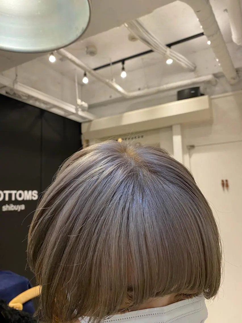 ショート カラー ベージュカラー ブリーチ ダブルカラー ミルクティーベージュ 🌸透明感艶 カラー🌸Yuukiのヘアスタイル