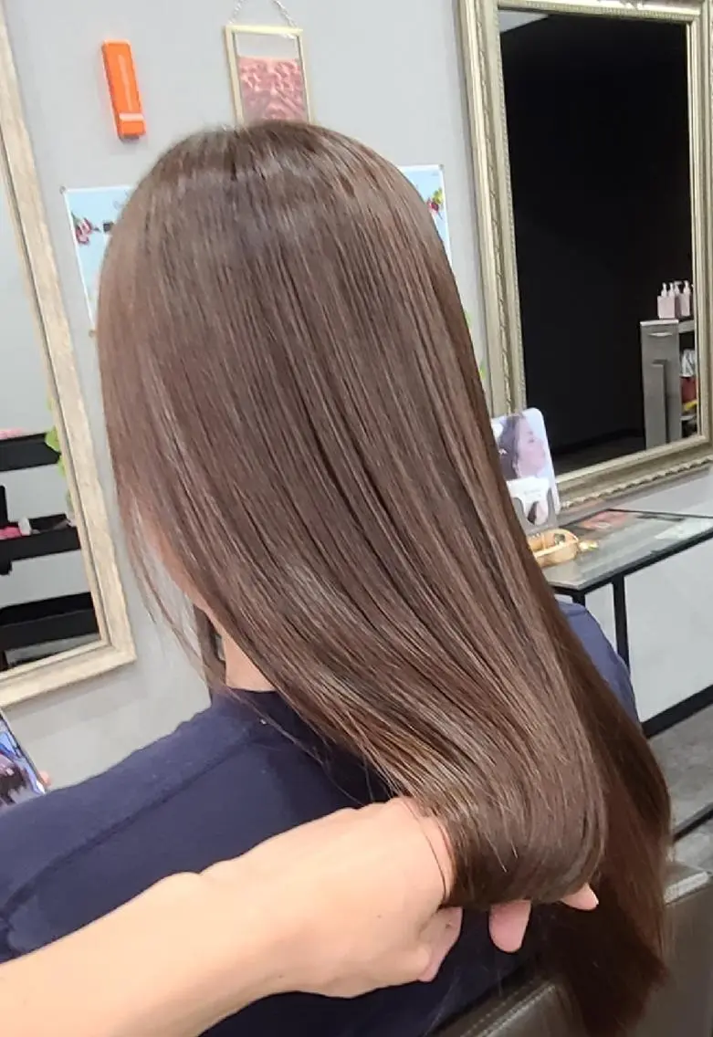 ロング カラー カット ヘアカラー トリートメント 井澗 修二のヘアスタイル