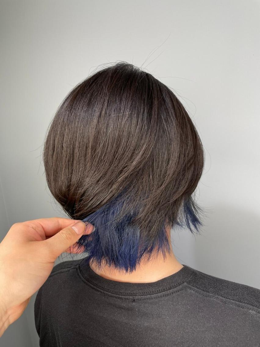 ミディアム カラー アディクシーカラー アッシュ ブルーカラー ダークアッシュ イヤリングカラー トップスタイリスト ✨KIRIKA中野✨のヘアスタイル