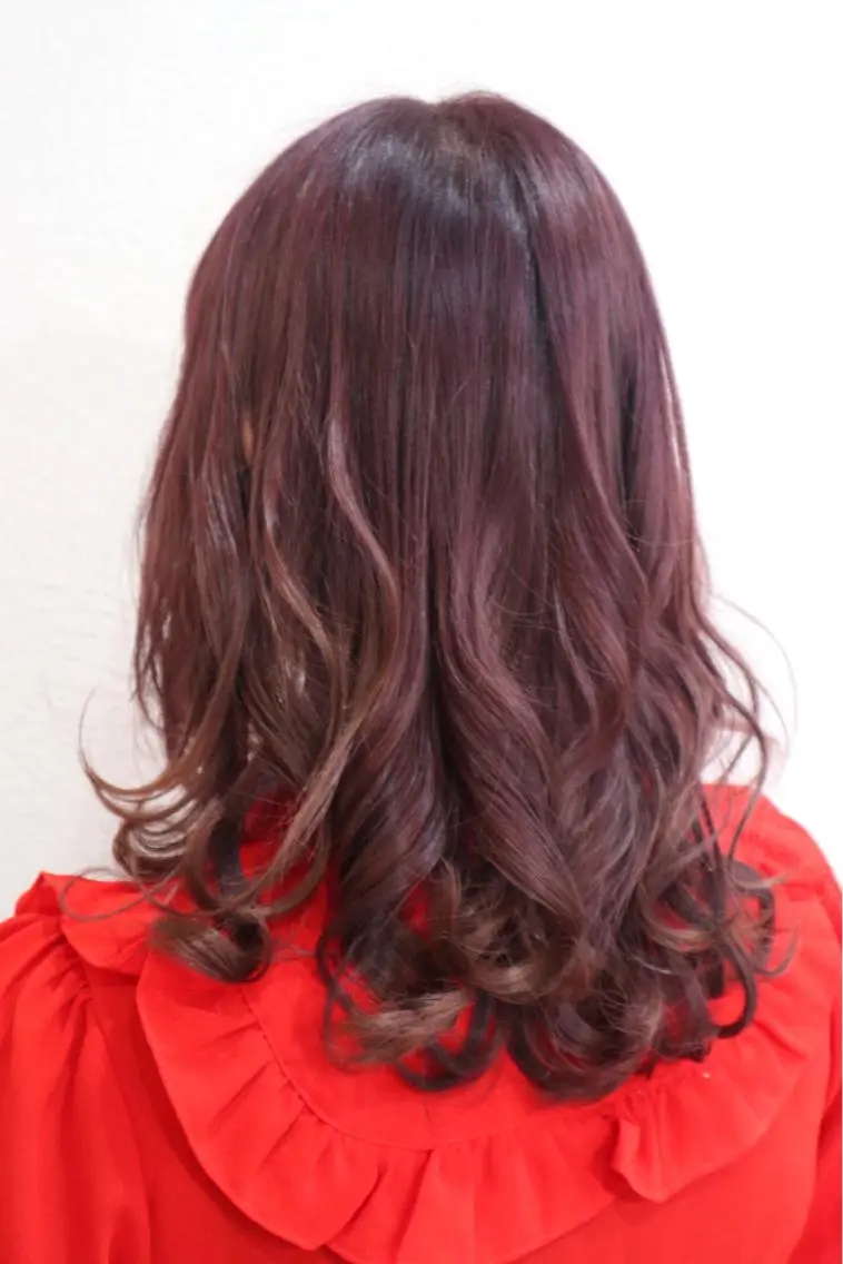 セミロング カラー ブリーチ ピンクカラー カット ヘアカラー 西村 ようこのヘアスタイル