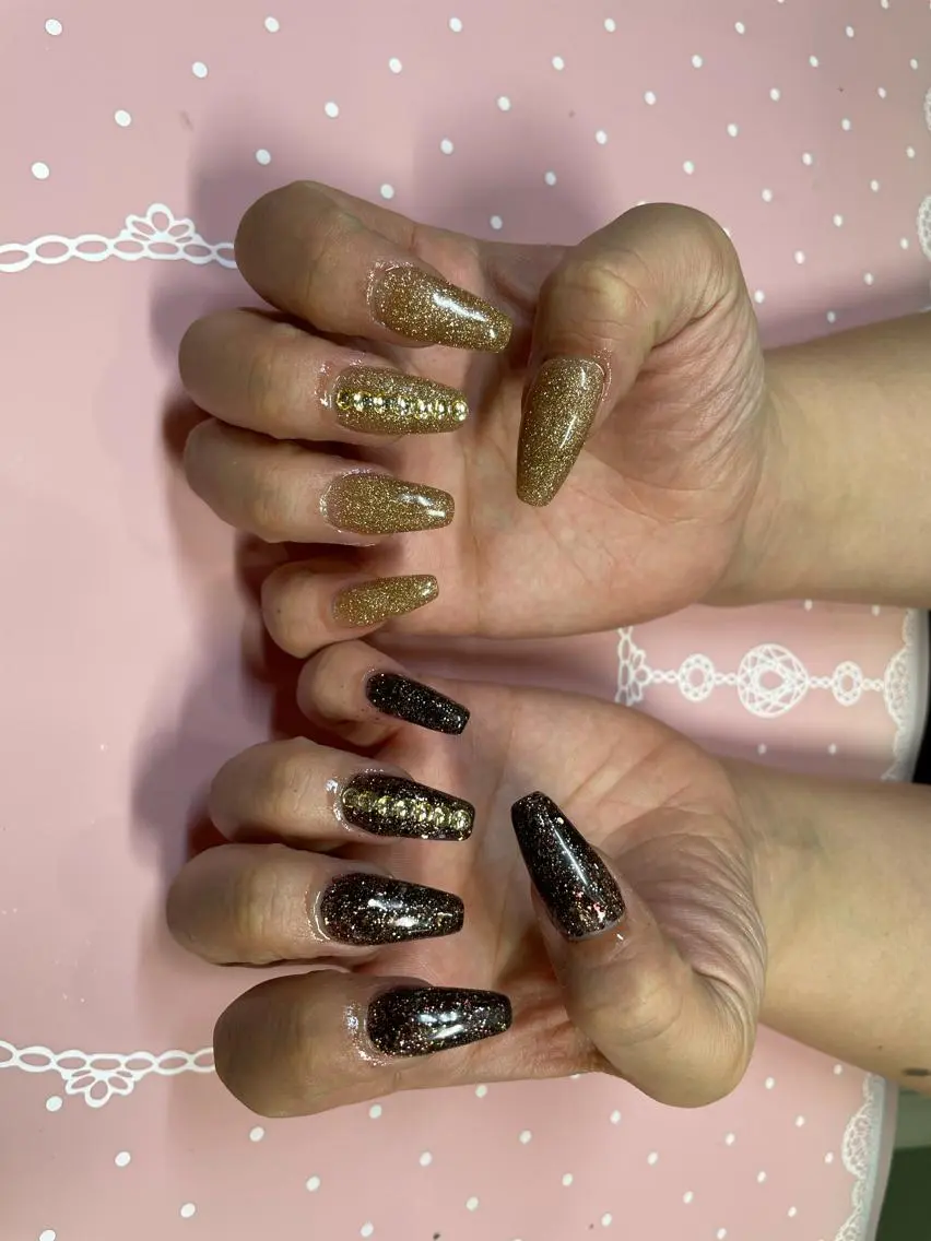 ミディアム ネイル ストーンネイル ハンドネイル 《LB》ラブリエ Nail&eyeのマツエク・マツパデザイン