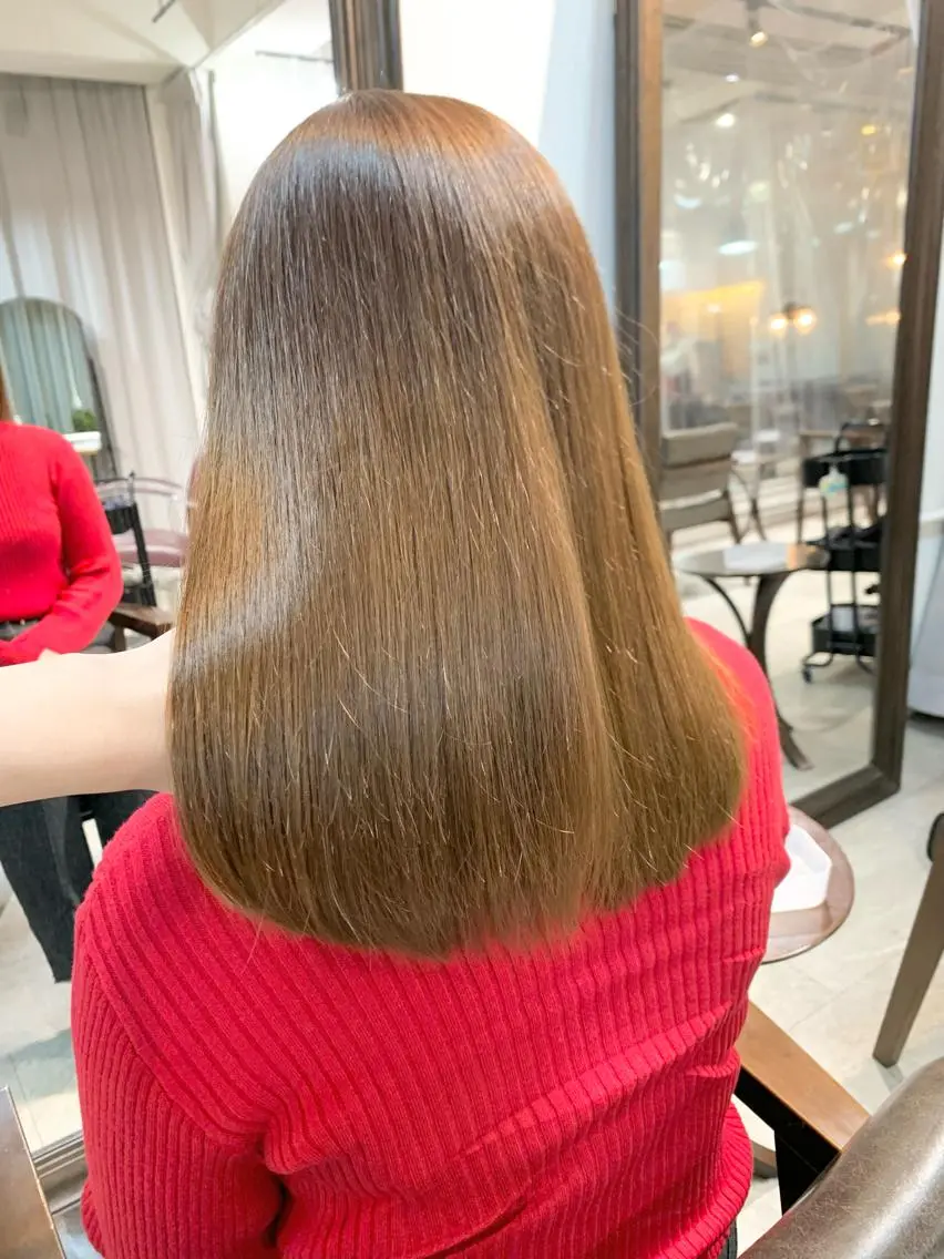 ミディアム カラー カット ヘアカラー トリートメント ヘアセット 🫧艶ダブルカラー ブリーチ🫧トモヤのヘアスタイル
