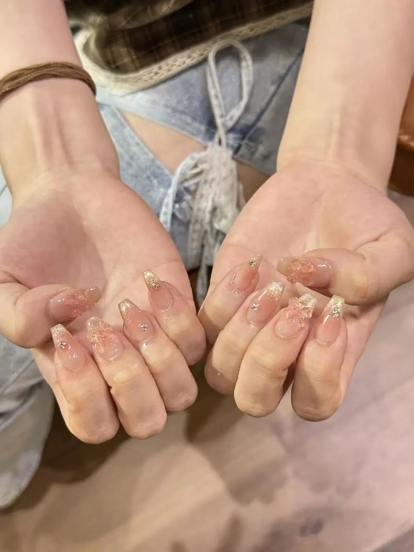 ネイル フレンチネイル ジェルネイル ガラスフレンチ 韓国ネイル マグネットネイル ハンドネイル ハンドケア The Nail 新大久保店のネイルデザイン