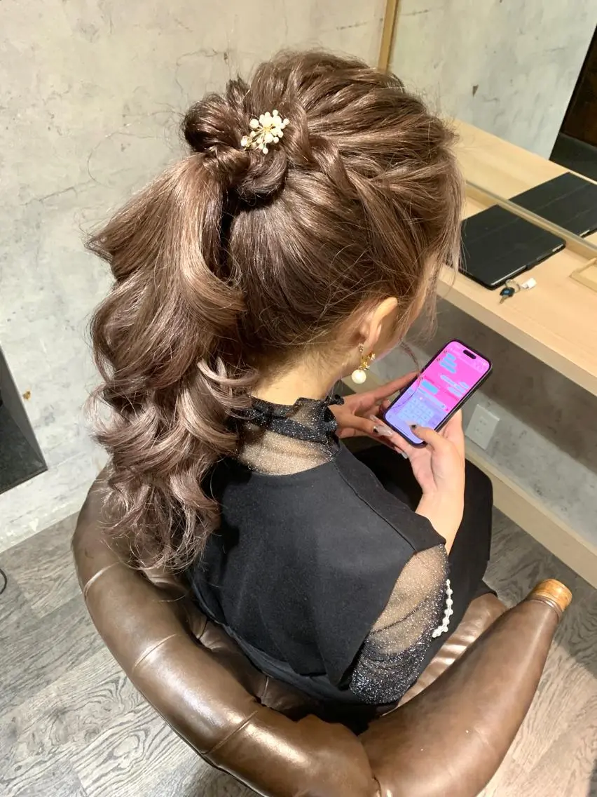 セミロング ヘアアレンジ ポニーテール 結婚式・ブライダル エクステ KAZUMAのヘアスタイル