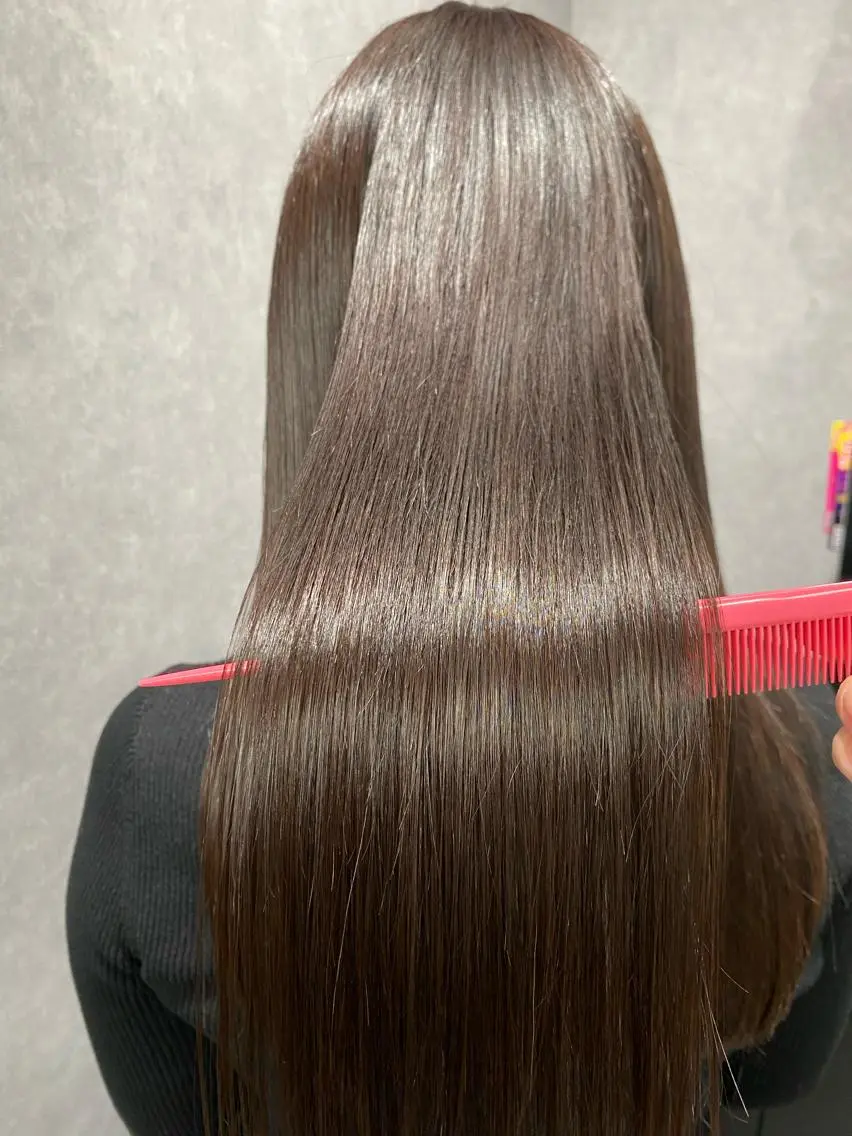 セミロング トリートメント カット トリートメント 岩崎 恵実のヘアスタイル