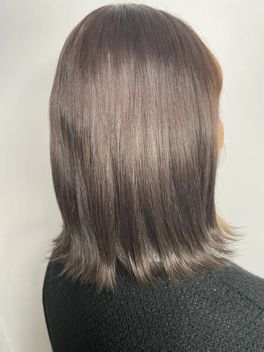 ショート ミルクティーブラウン ヘアカラー ナチュラルカラー 児玉優香のヘアスタイル