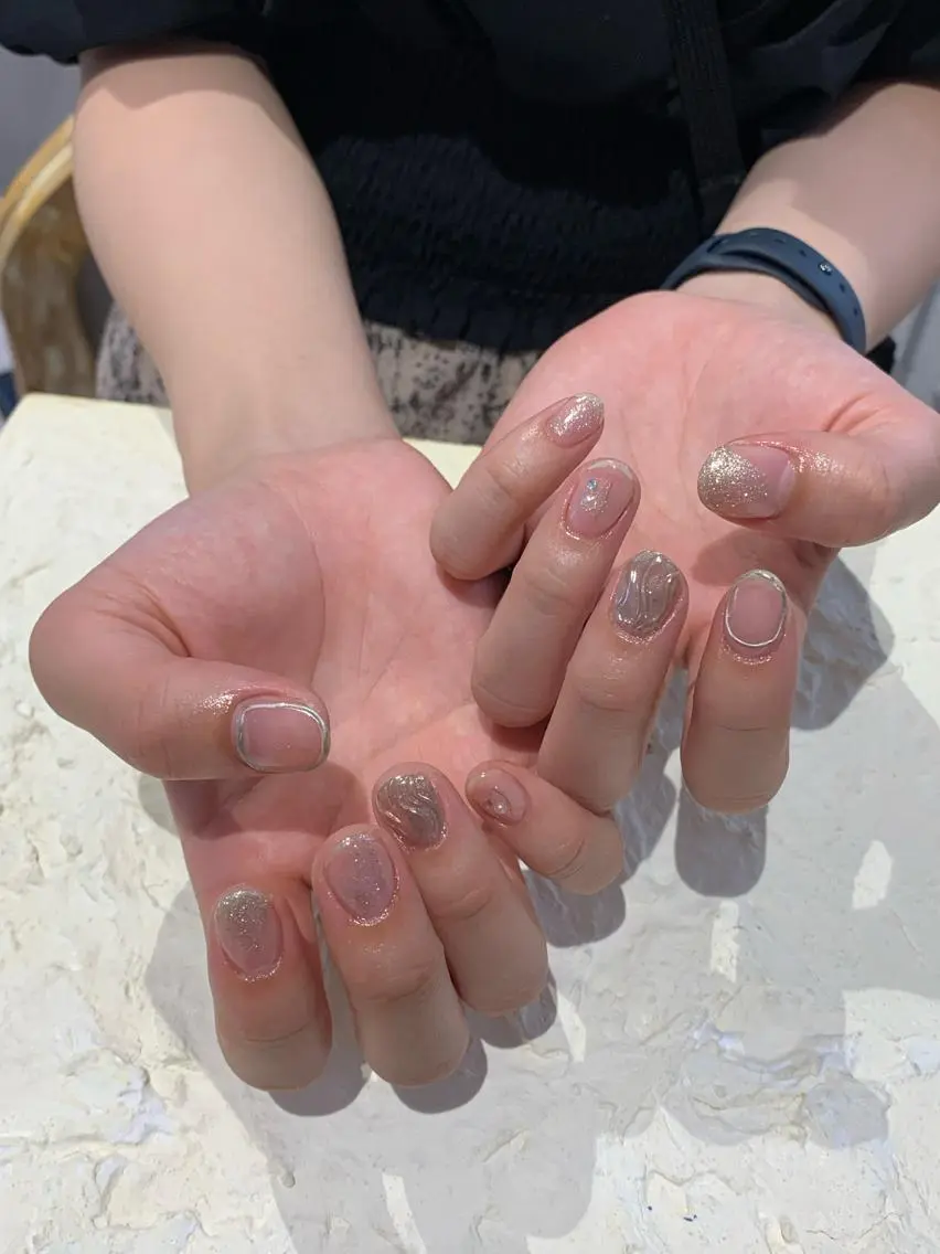 ネイル クリアネイル マキノ ユイのネイルデザイン