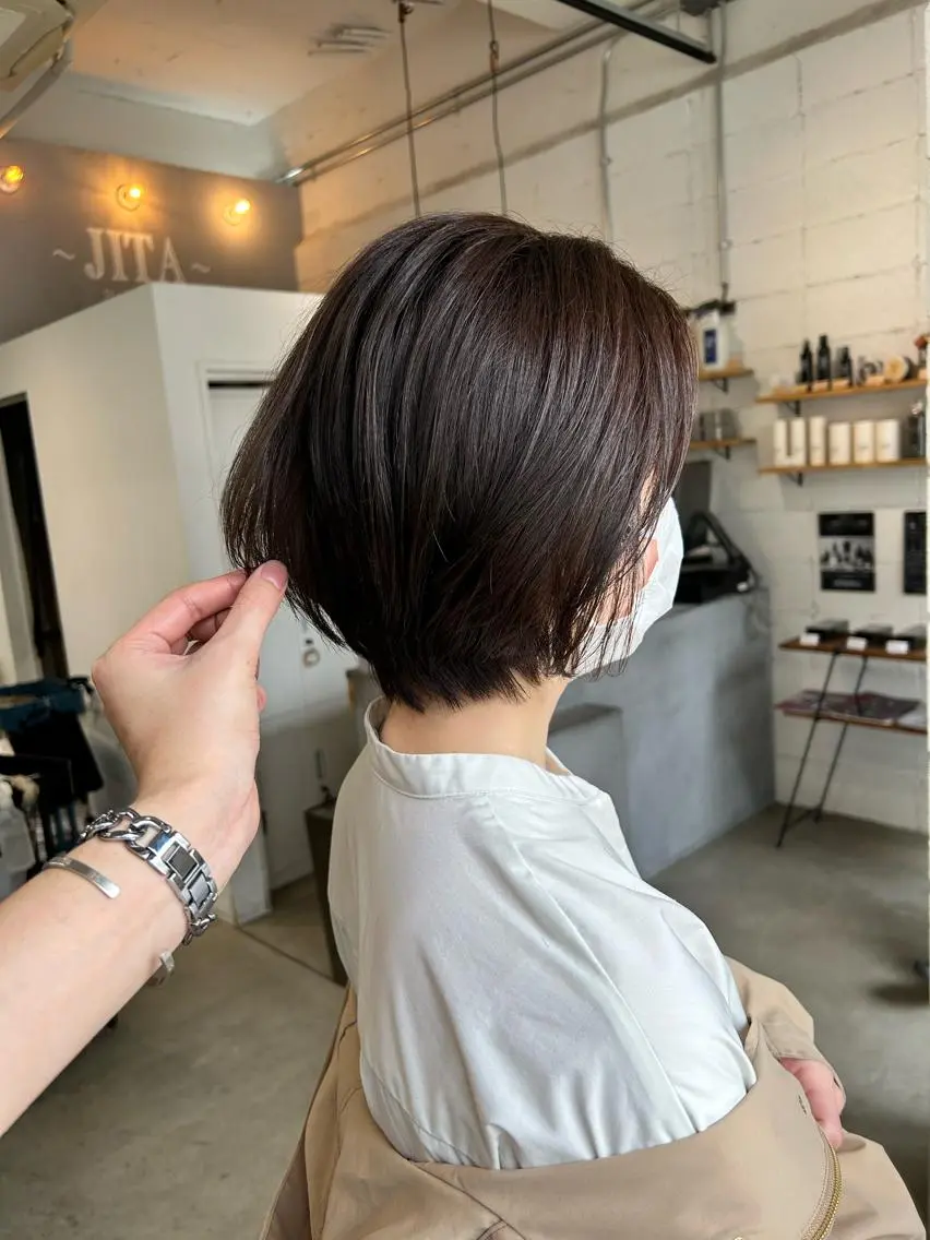 ショート 1回で綺麗になる 髪質改善 小山光のヘアスタイル