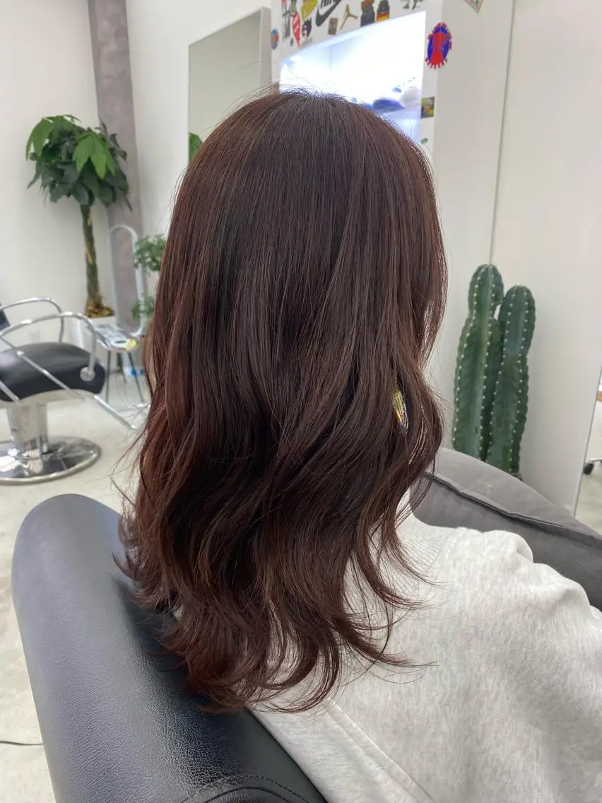 カラー MEMENTO YUZUのヘアスタイル