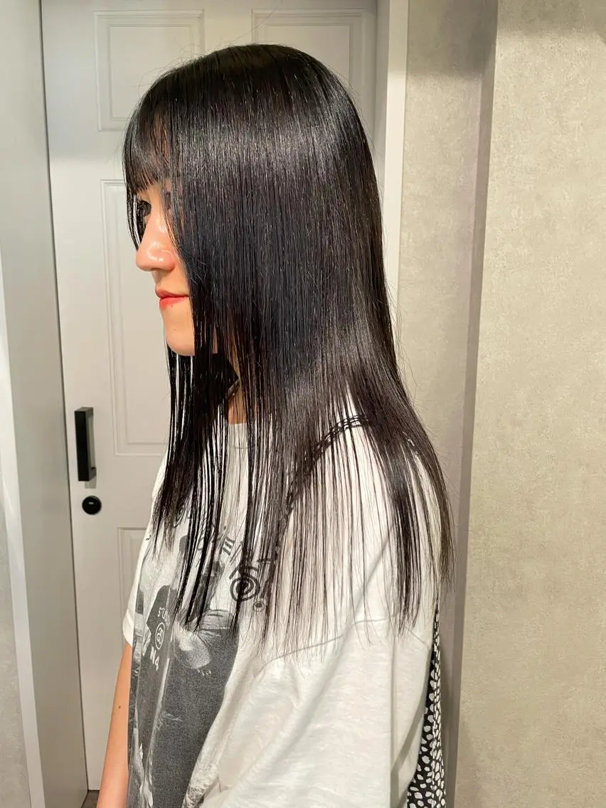 セミロング カラー 髪質改善 トリートメント ヘアカラー トリートメント ナチュラル透明感🌱 小山美樹子のヘアスタイル