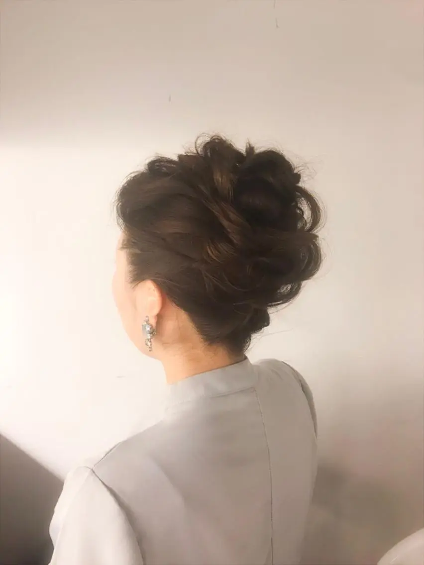セミロング ヘアアレンジ 木川 愛子のヘアスタイル