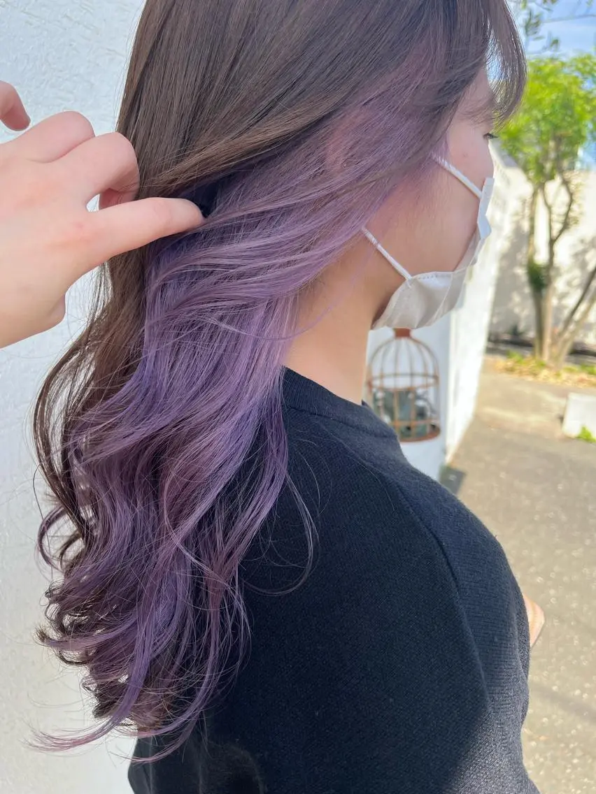 ロング カラー パープルカラー 初ブリーチOK✨ ハイトーン稲吉菜々美のヘアスタイル