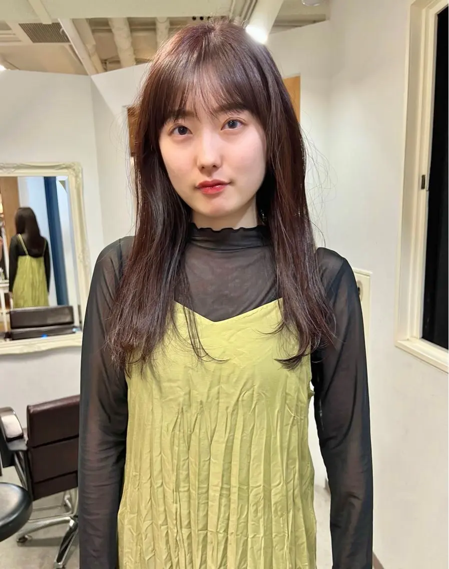 ロング ミルクティーベージュ outaのヘアスタイル