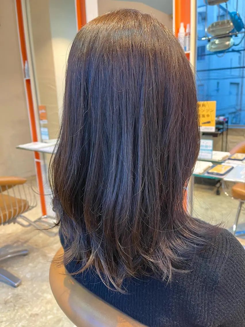 ミディアム カラー ヘアカラー うしだ かおるのヘアスタイル