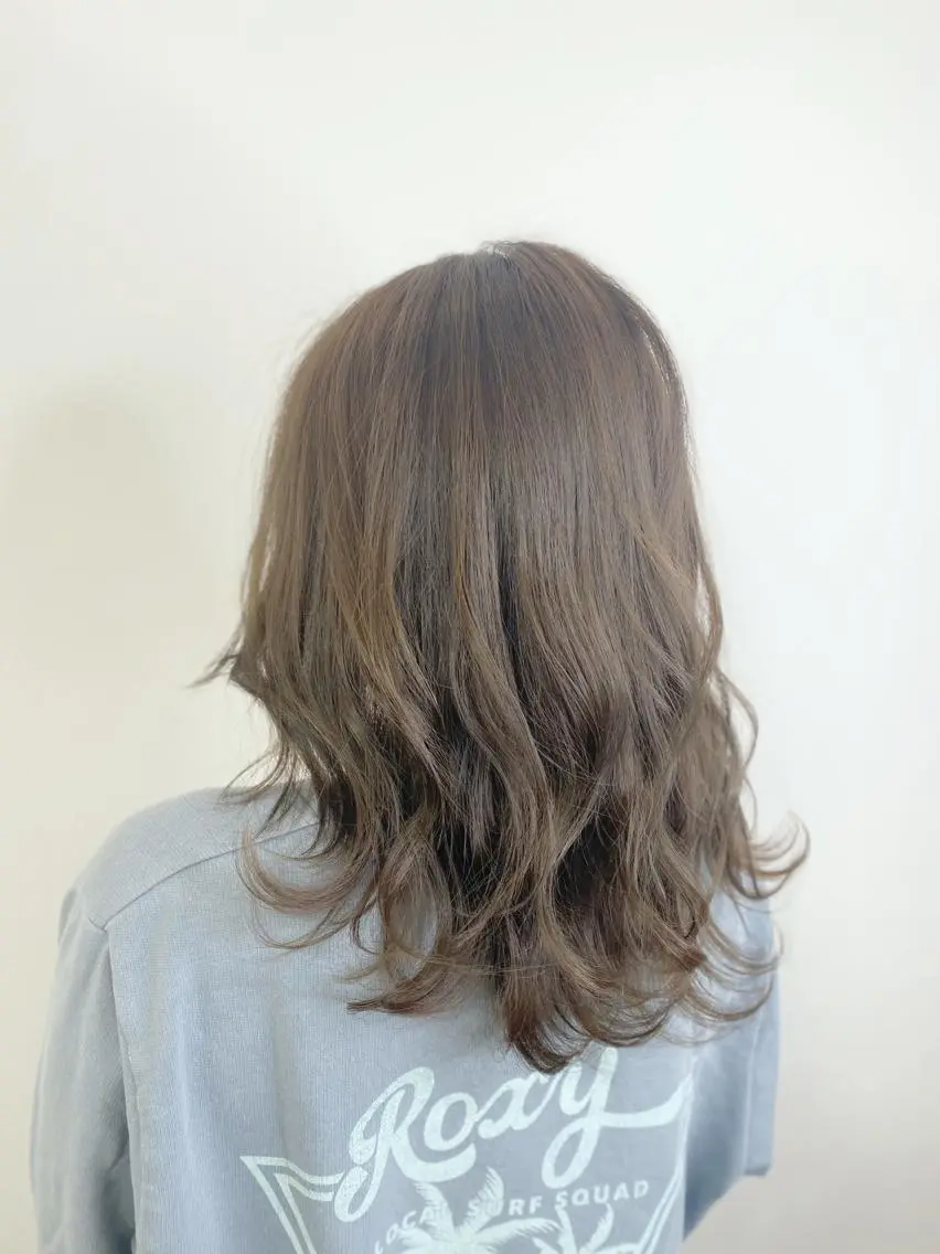 ミディアム カラー ヘアアレンジ カット ヘアカラー トリートメント Luzir⭐︎ GEN⭐︎のヘアスタイル