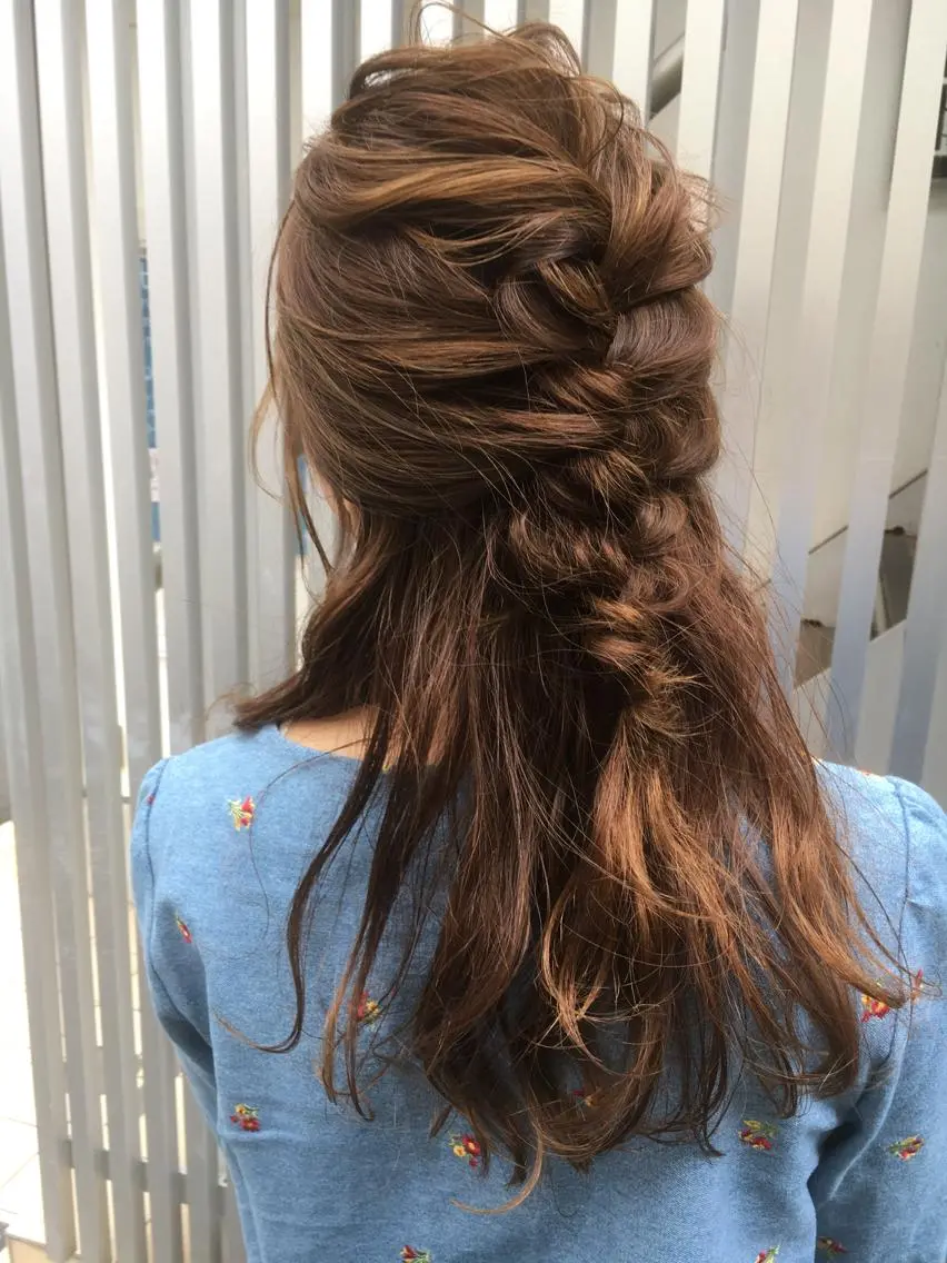 ロング ヘアアレンジ ハーフアップ 榎園 由美のヘアスタイル