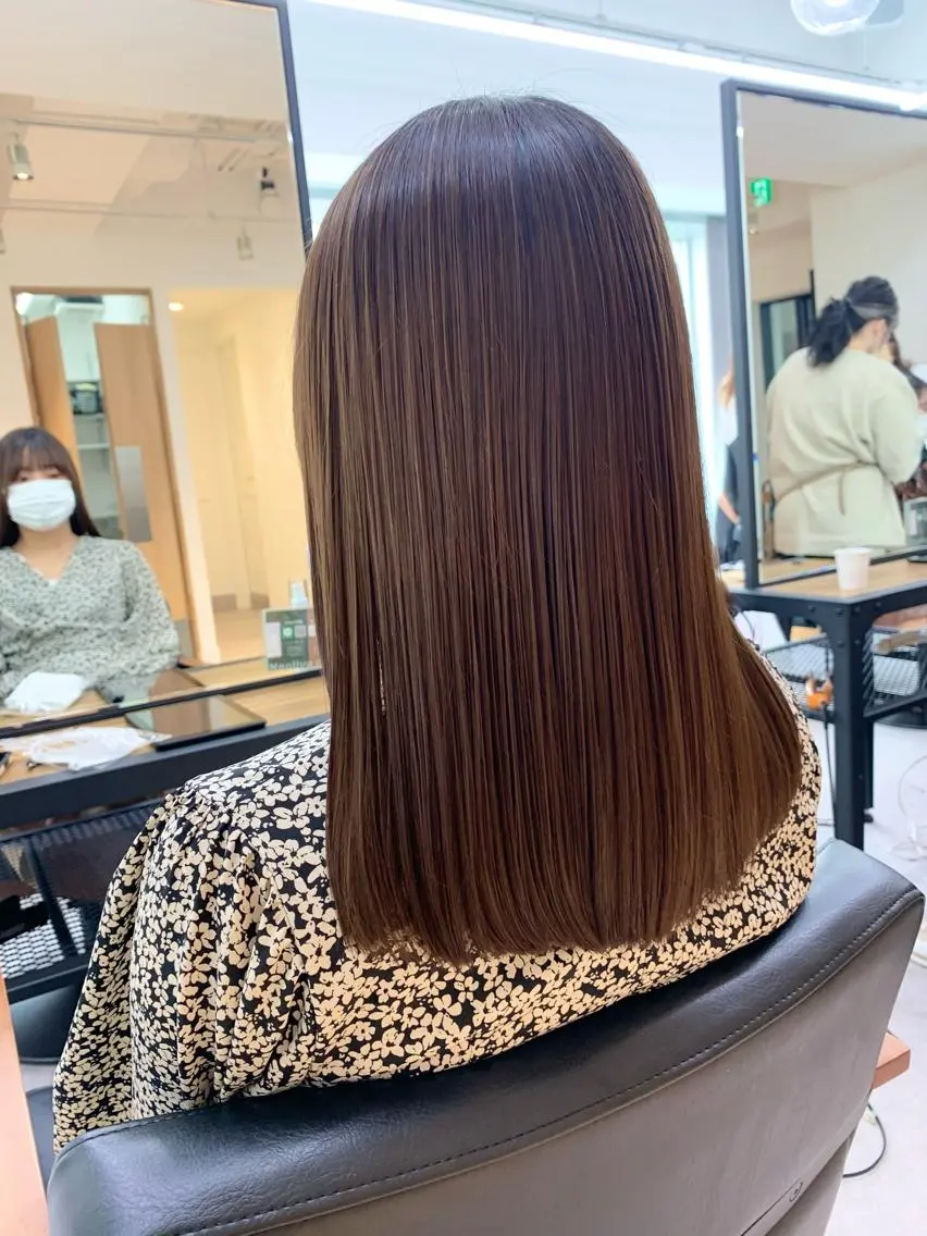 セミロング カラー パーマ ヘアアレンジ メンズ キッズ ネイル マツエク・マツパ アイブロウ 似合せレイヤー/ 柔らか透明感カラーのヘアスタイル