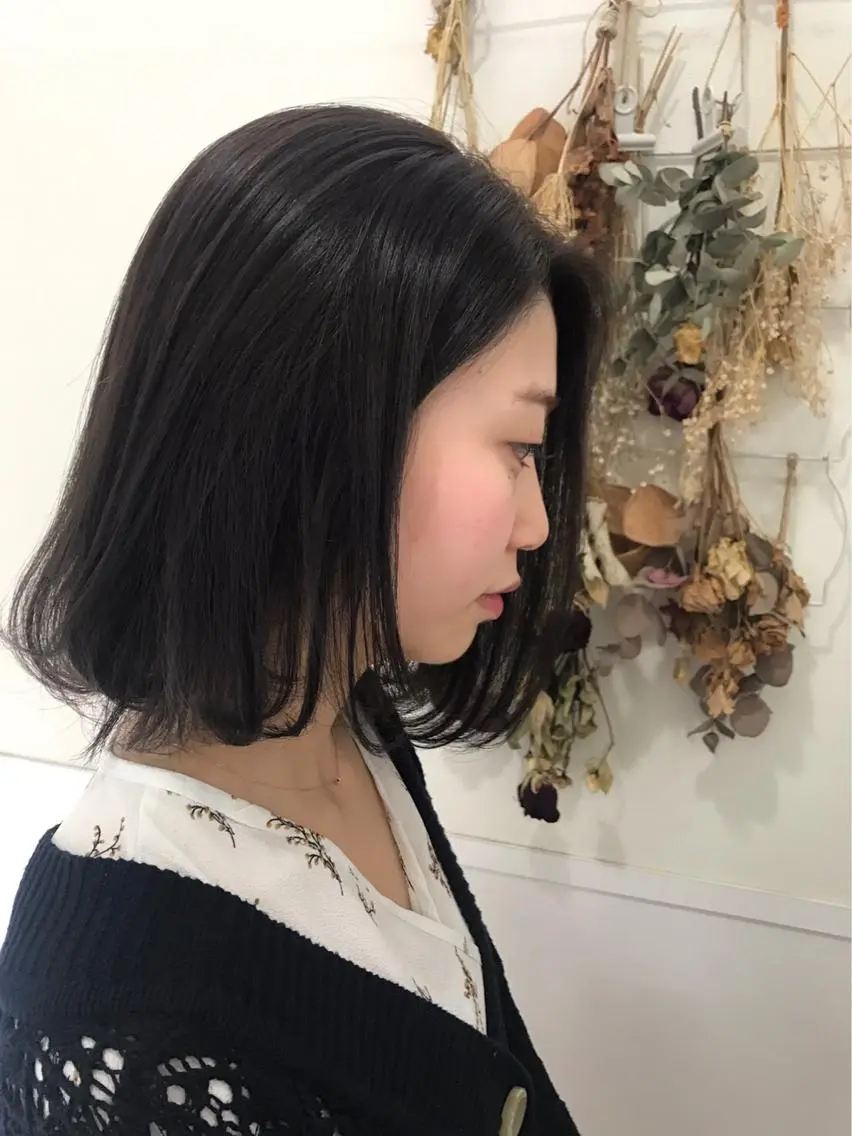 ショート カット ヘアカラー トリートメント 羽エクステ🩷 🤍まき🤍のマツエク・マツパデザイン