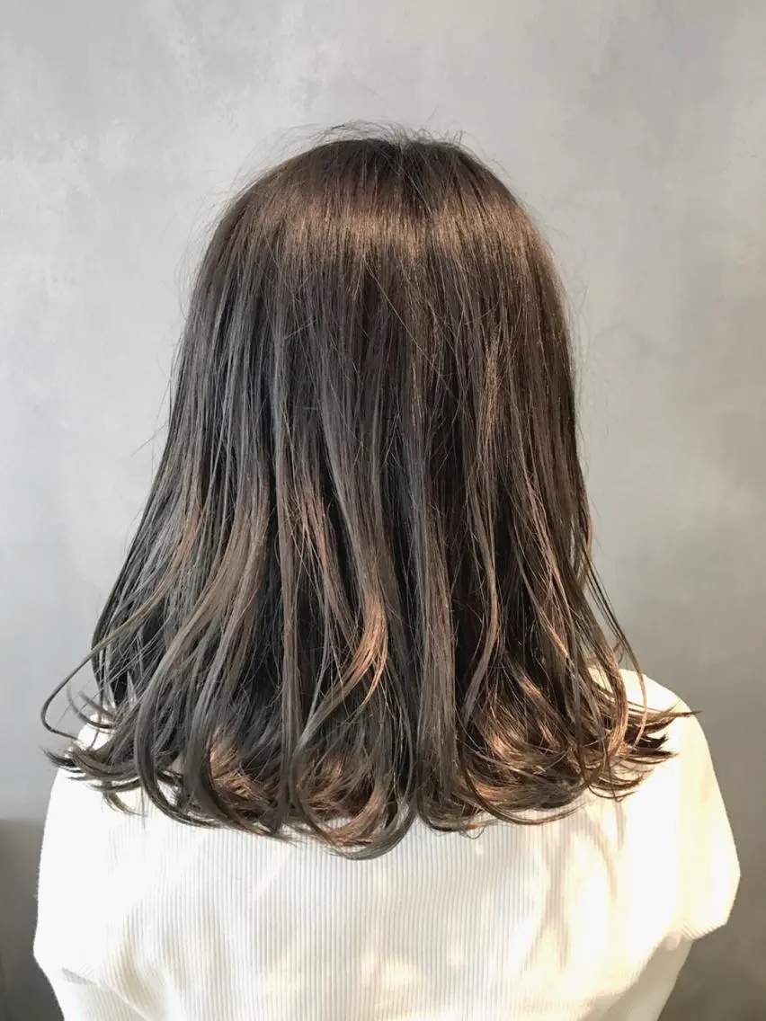 ショート ミディアム カラー パーマ ヘアカラー タカサキ ケイタのヘアスタイル