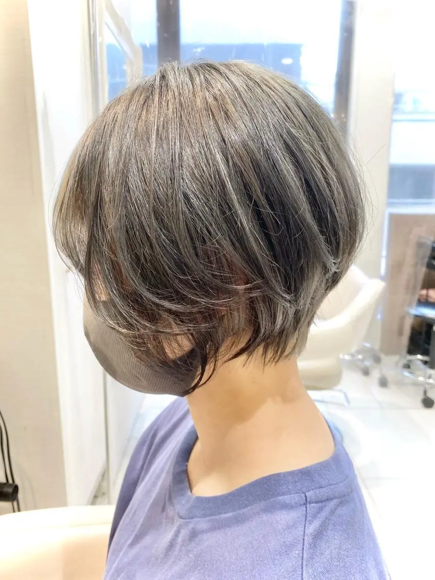 ショート カラー 横山 直輝のヘアスタイル