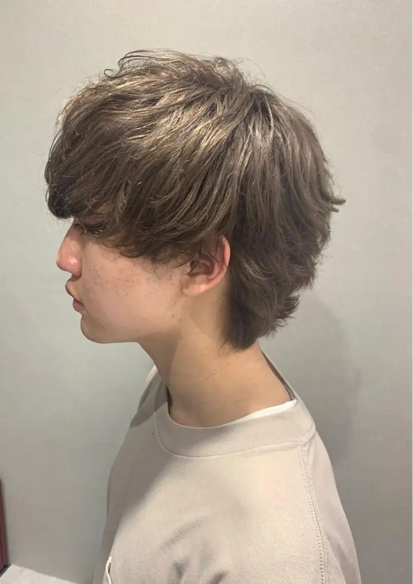 カラー メンズ グレージュ 浦野 剛志のヘアスタイル