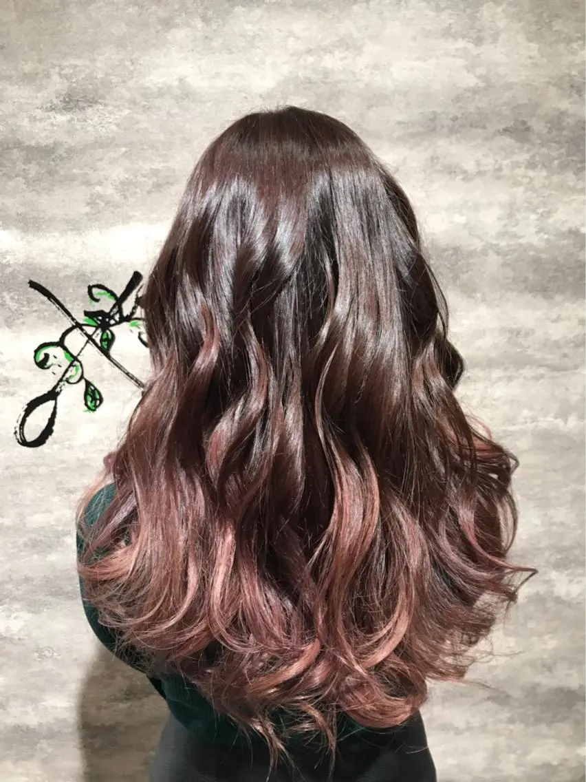 ロング カラー グラデーションカラー ピンクカラー Blanco Color&Careのヘアスタイル