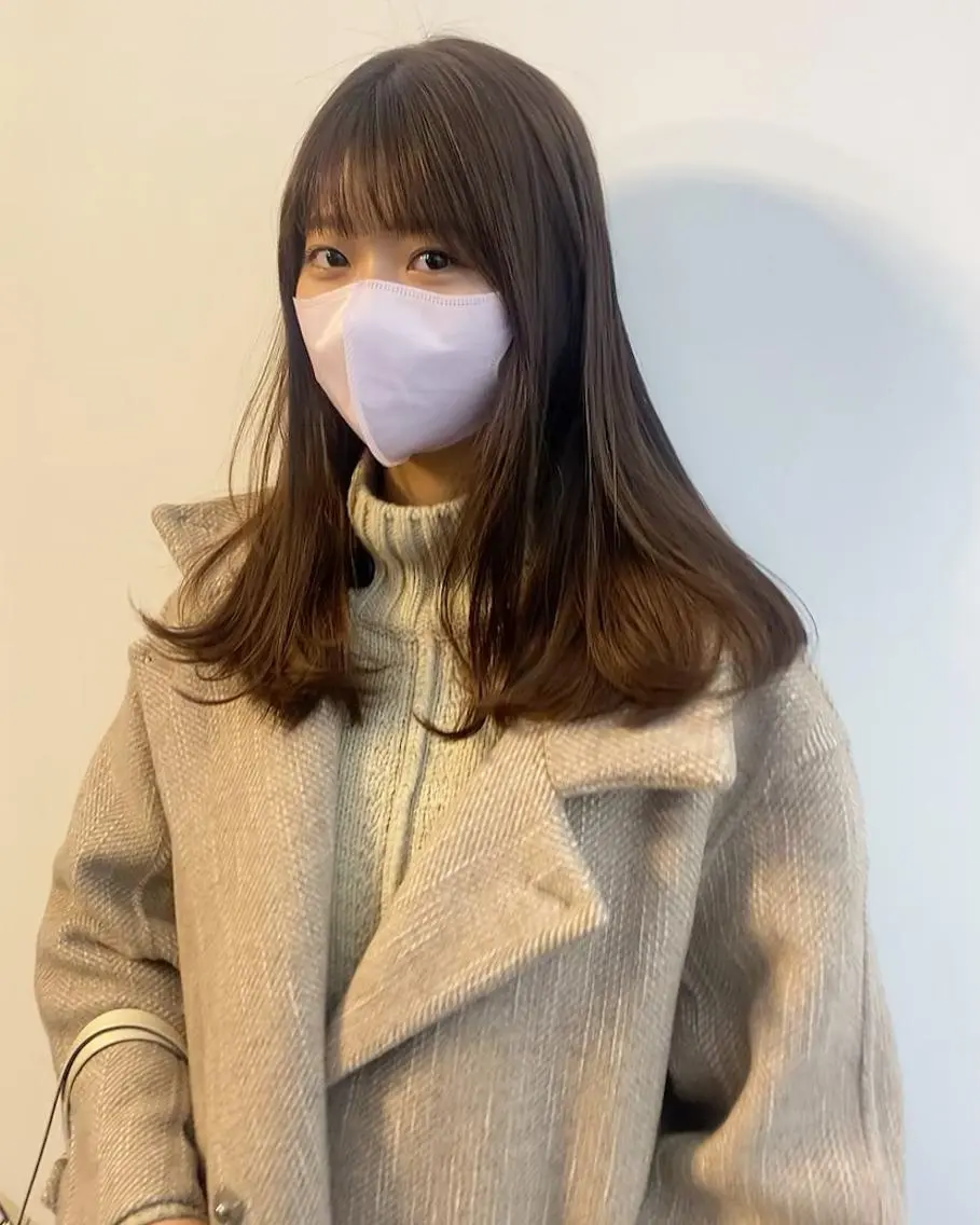 セミロング カラー 透明感カラー 大石 沙季のヘアスタイル