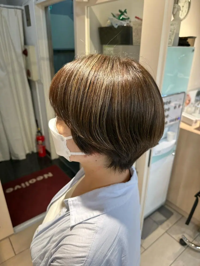 ショート カラー 透明感カラー ハイライトカラー ハイライト 縮毛矯正・透明感 カラー💙acoのヘアスタイル