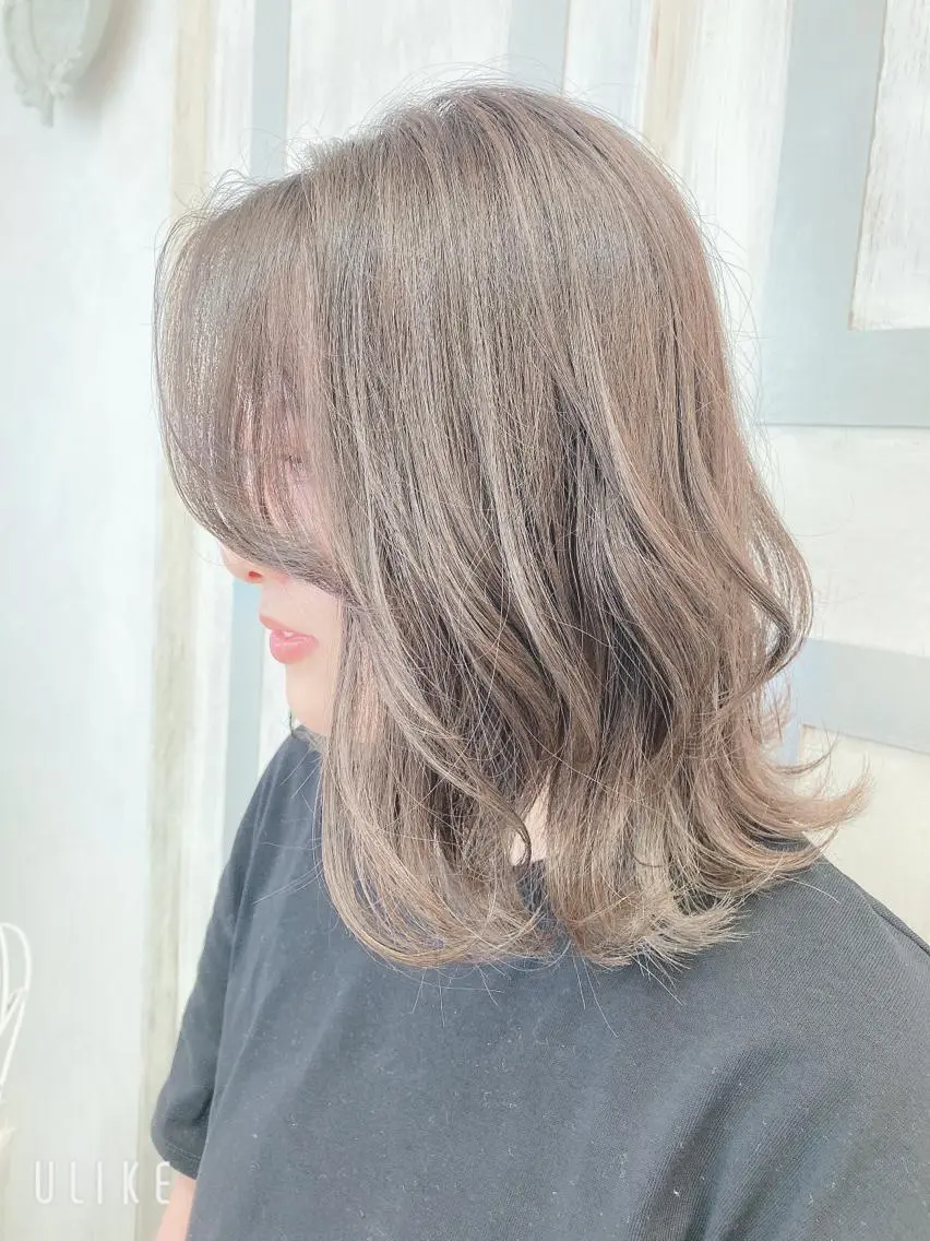 セミロング GOSSIP信国 瑞絵のヘアスタイル