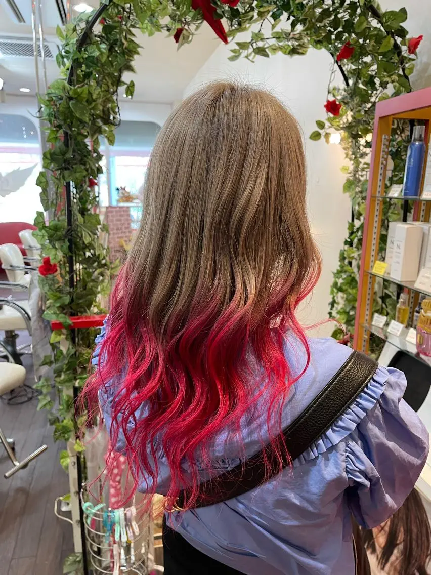 ロング ヘアカラー たけい ゆうきのヘアスタイル