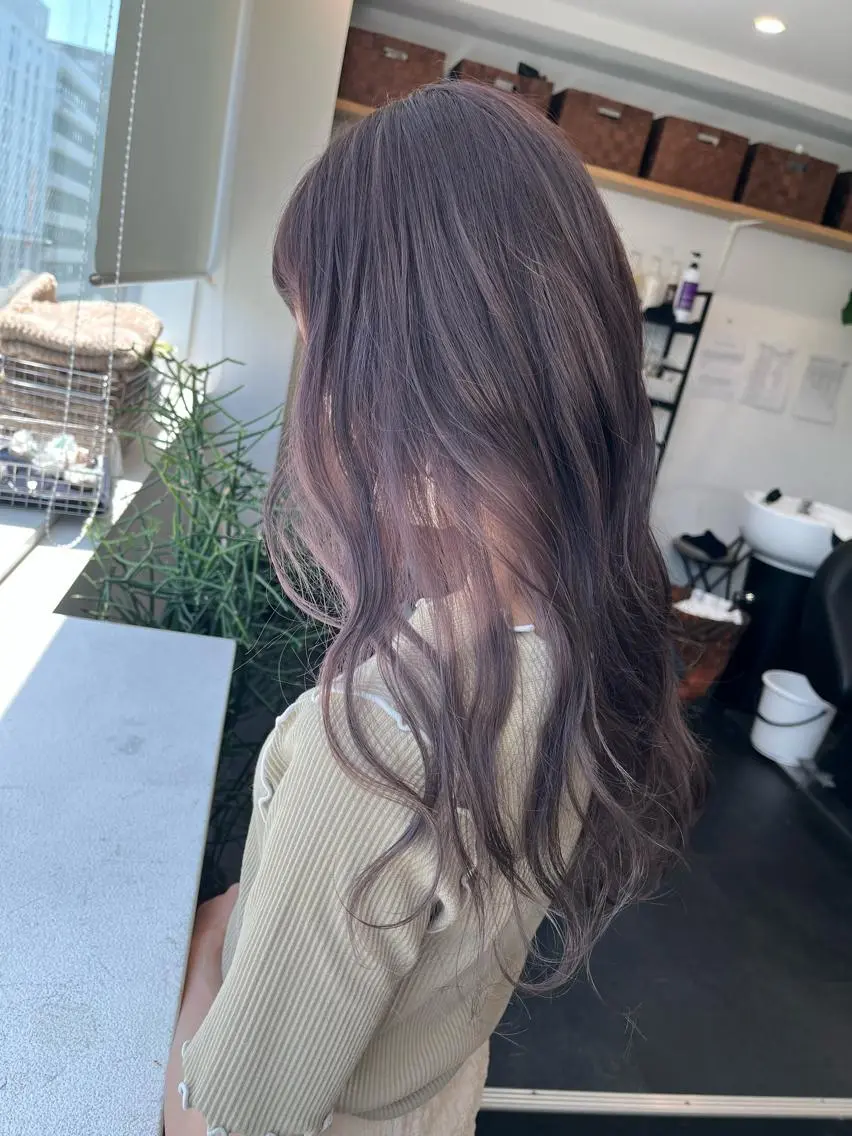 ロング カラー ラベンダーカラー RU RIのヘアスタイル