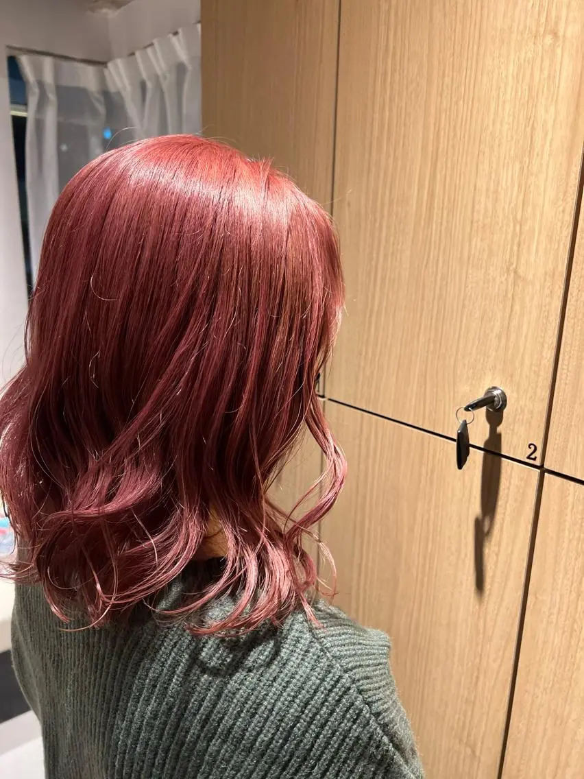 ミディアム リコ 渋谷 ハッシュカットのヘアスタイル