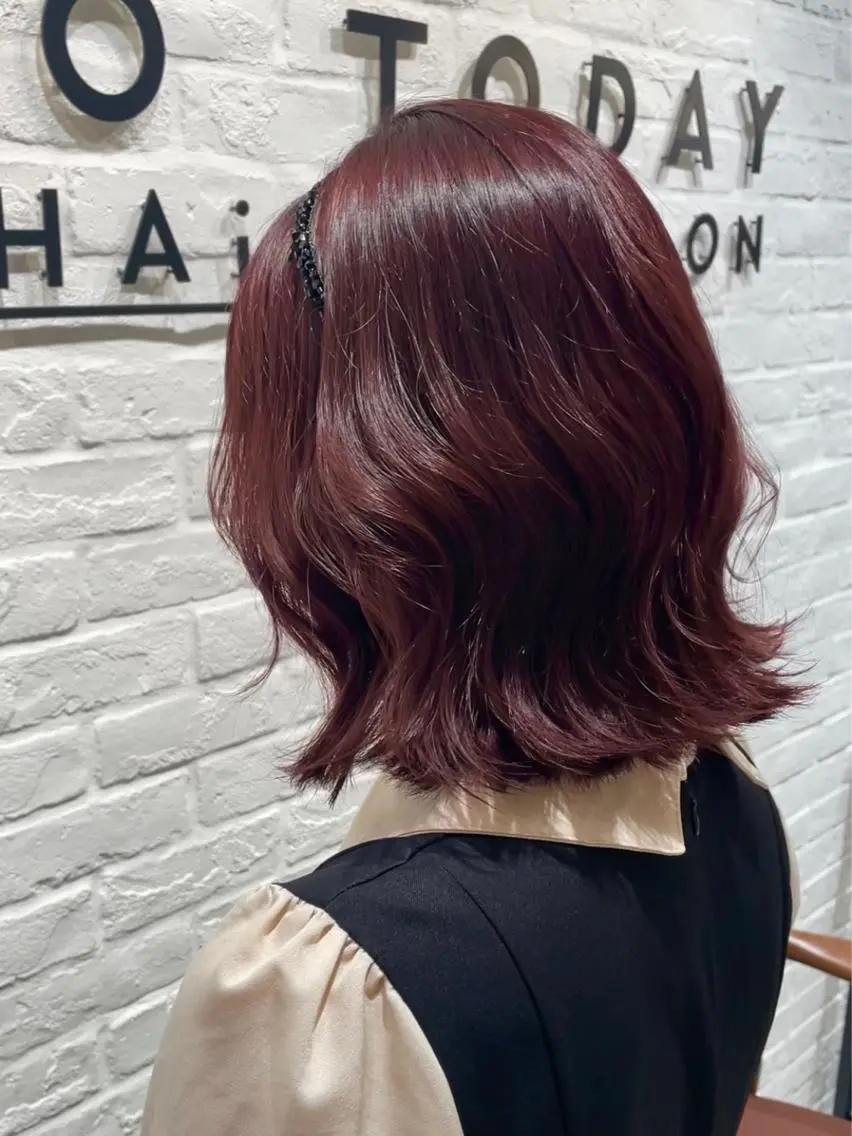 ミディアム カラー ブリーチ ブラウンカラー ダブルカラー ブリーチなしカラー レッドカラー ヘアカラー miyu 美髪縮毛矯正𓂃꙳⋆のヘアスタイル