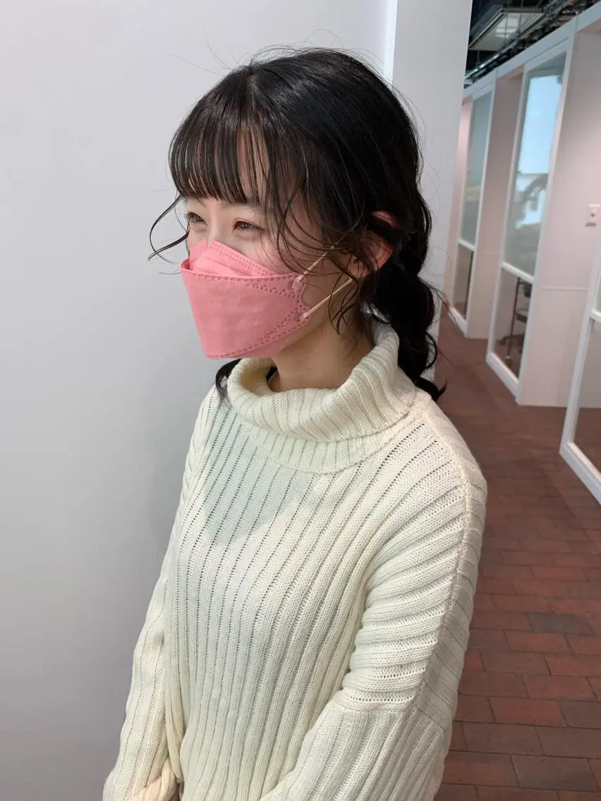 ミディアム ヘアアレンジ おくれ毛 片岡 由依のヘアスタイル