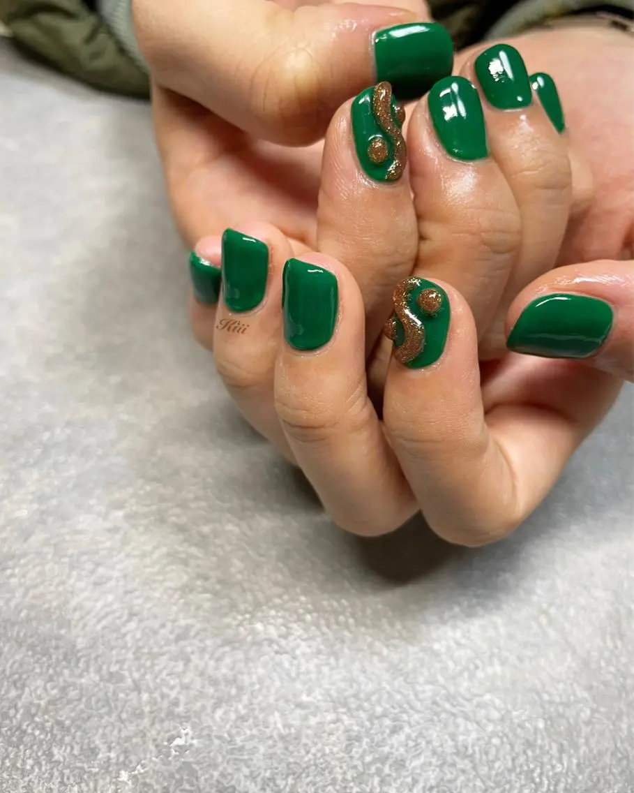 ネイル ハンドネイル フットネイル kiii.__ ✴︎*のネイルデザイン