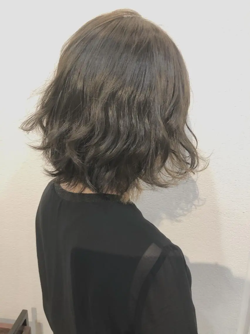 ミディアム カラー cherir髪質改善 パーソナルカラー診断のヘアスタイル