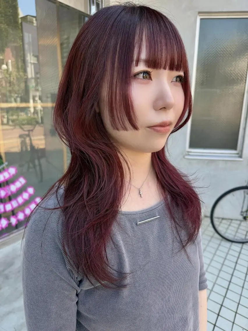 セミロング カラー レッドカラー レイヤーカット ウルフカット ウルフレイヤー カット ヘアカラー トリートメント 韓国/ボブ/まつパ 🩰aikaのヘアスタイル