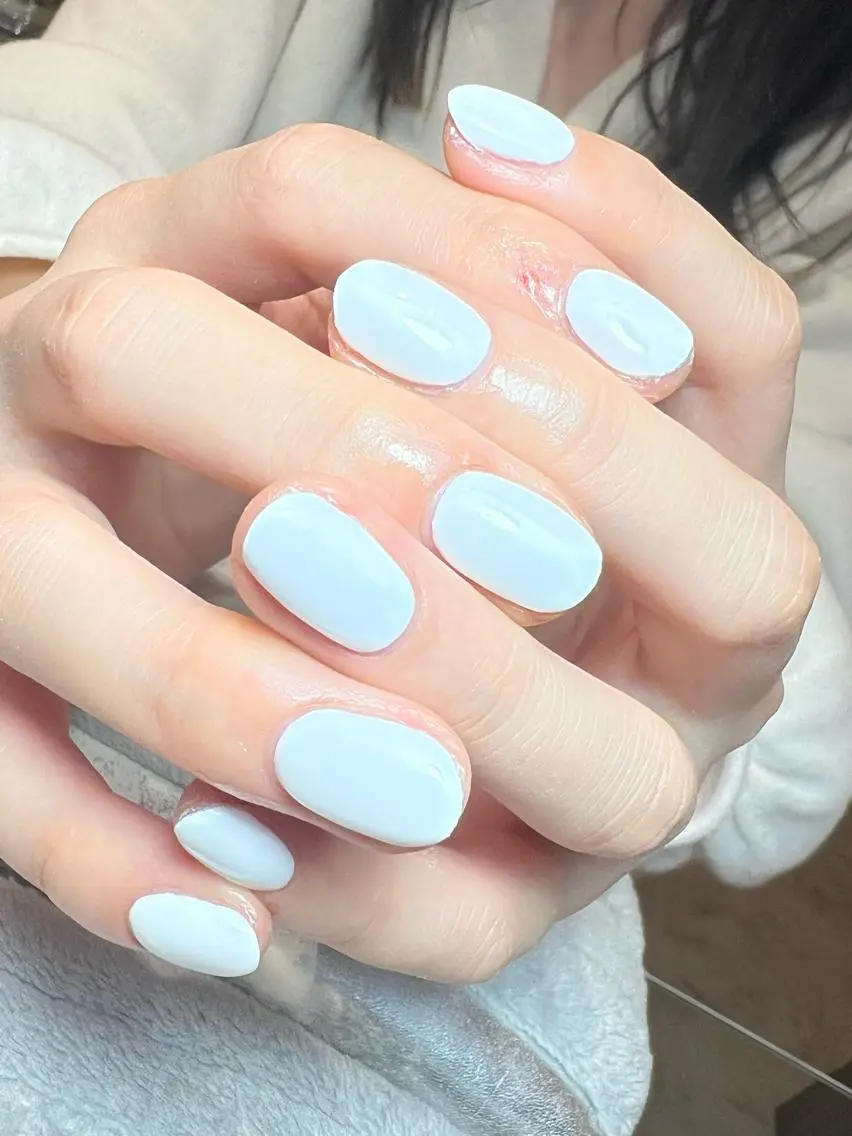ネイル ワンカラーネイル bijou nails　蓮のネイルデザイン