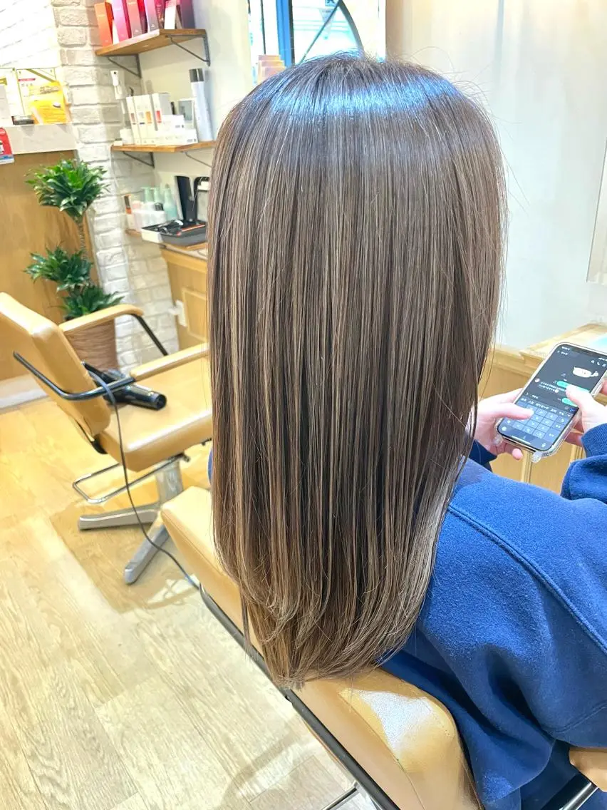 ロング カラー アディクシーカラー 透明感カラー ハイライトカラー ハイライト トリートメント ✨シルクストレート✨ 美髪髪質改善Yukiのヘアスタイル