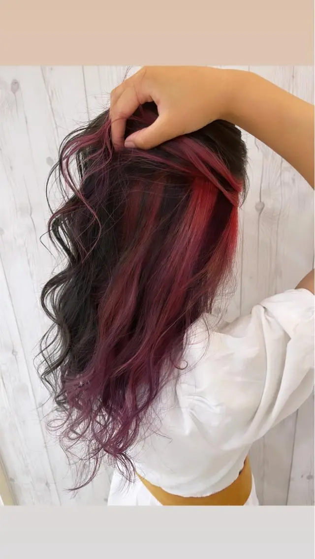 カラー インナーカラー ピンクカラー ヘアカラー かずくん🦩名古屋 ハイトーン/レイヤーのヘアスタイル