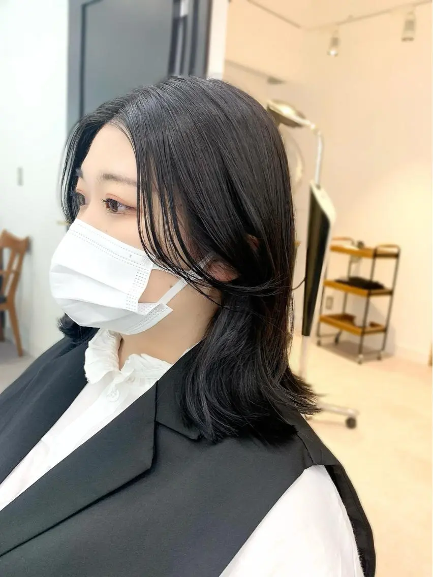 ミディアム カラー パーマ ヘアアレンジ メンズ キッズ ネイル マツエク・マツパ アイブロウ カット ヘアカラー 似合せレイヤー/ 柔らか透明感カラーのヘアスタイル